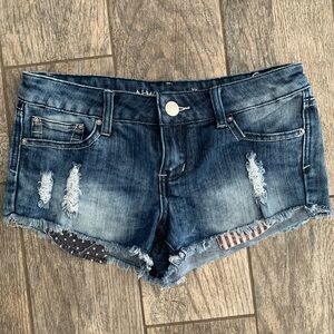 Almost Famous patriotic jean shorts